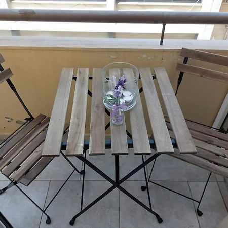Small Apartment In The Heart Of Piraeus! Notara 43 Exteriör bild